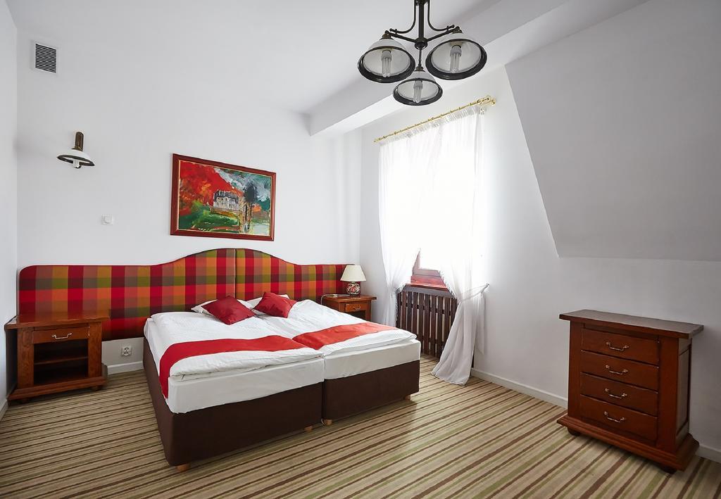 Hotel Palac W Myslecinku بيدغوستيا الغرفة الصورة