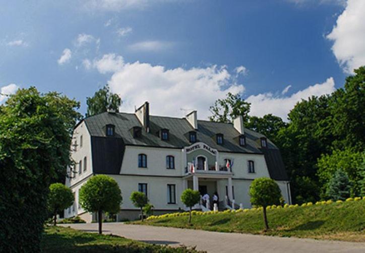 Hotel Palac W Myslecinku بيدغوستيا المظهر الخارجي الصورة