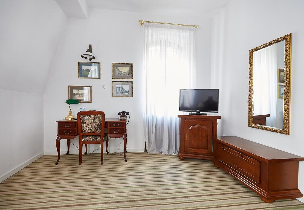 Hotel Palac W Myslecinku بيدغوستيا المظهر الخارجي الصورة